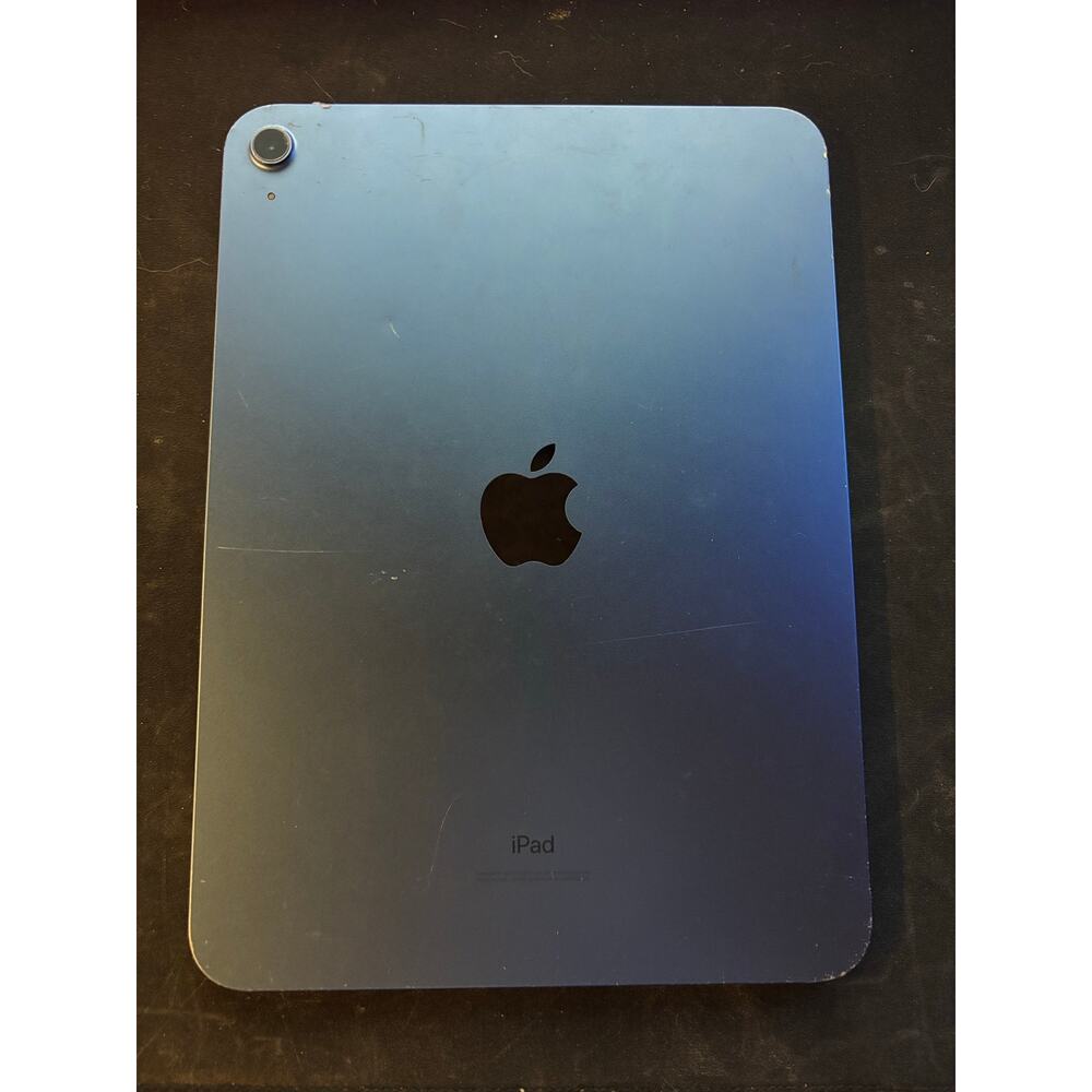 Apple iPad 10th Generation - Apple Locked - Cracked Screen - For Parts Only